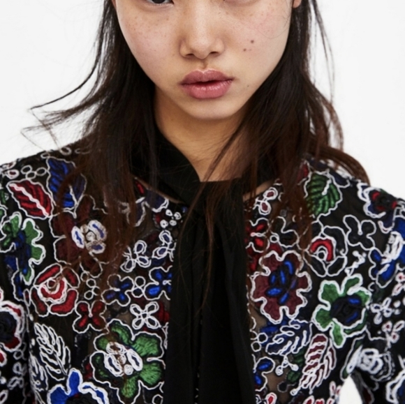 BNWT Zara Floral Embroidered Blazer - M - Picture 5 of 8